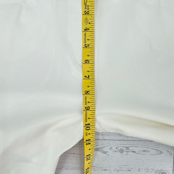 Adidas Women's Primegreen Flat Front Golf Shorts, 5" Inseam NWT, Sz. 12, Tennis - Picture 9 of 11